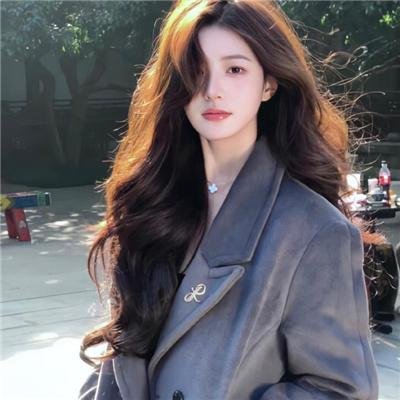 提前登录游戏，开局联姻女帝